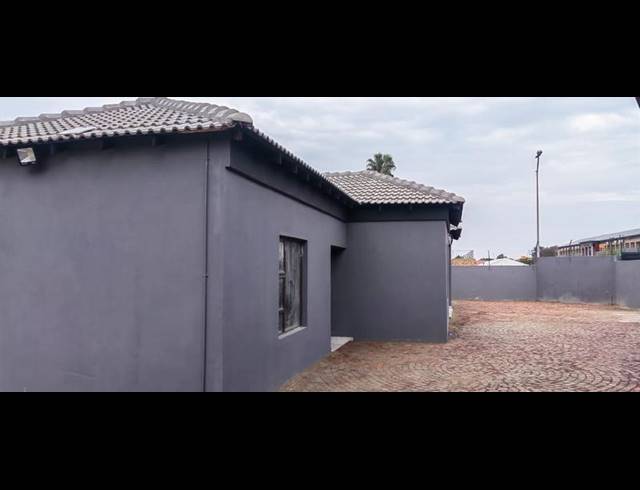 1 BEDROOM PROPERTY TO RENT IN GLEN MARAIS